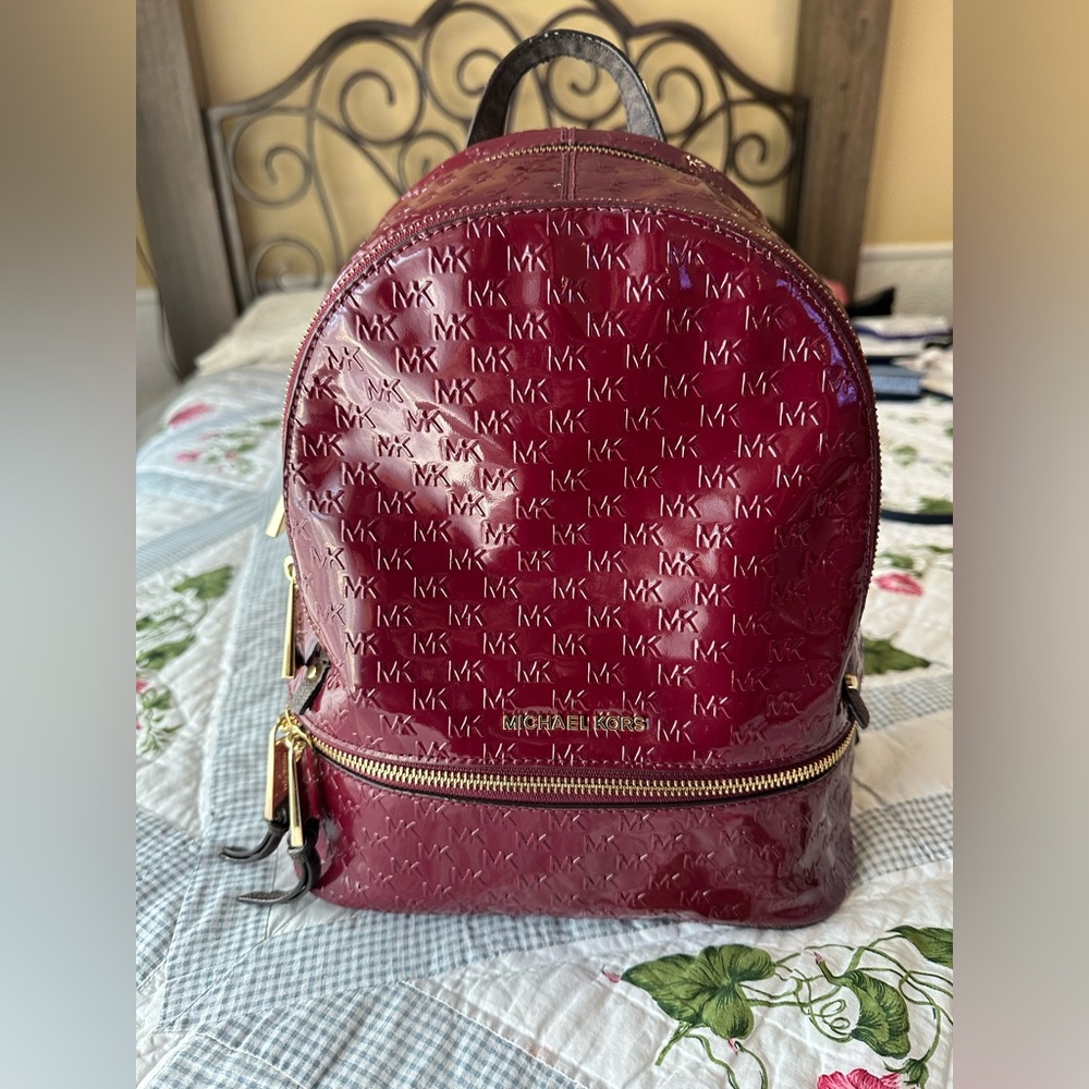 extra clean ... excellent condition, like new